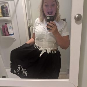 Unique Vintage white crop top / blouse NWT